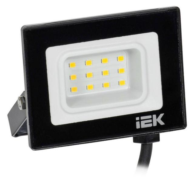 Прожектор светодиодный СДО 06-10 4000К IP65 черн. IEK LPDO601-10-40-K02